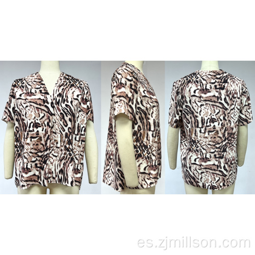 Camiseta Beige Animal Print V Neck